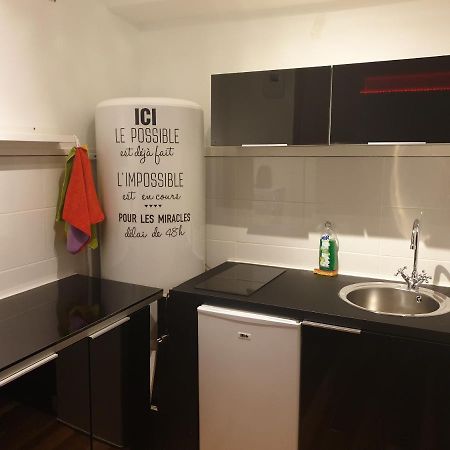 Spa Celyna Appartement Avec Jacuzzi Privatif Лион Экстерьер фото